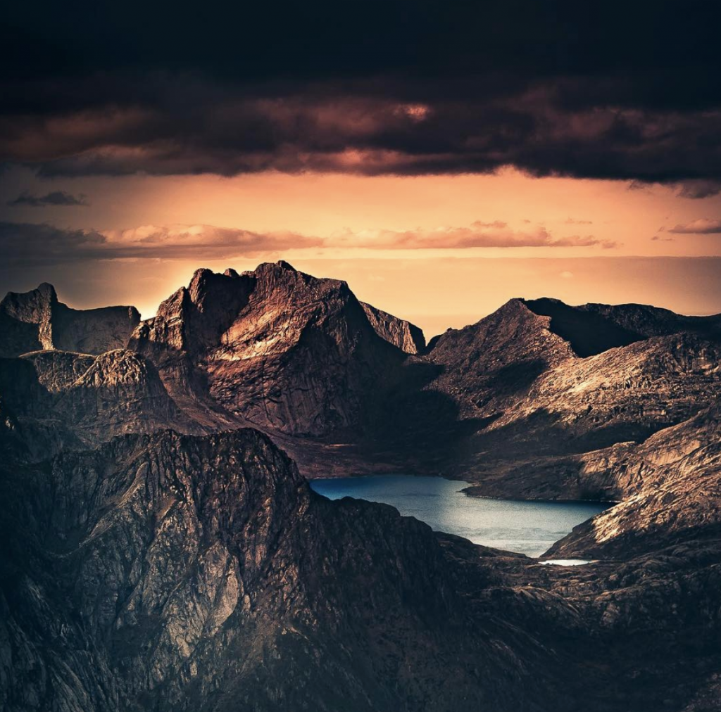 Instagram Photographers: Tobias Haag orange sunset mountains lake
