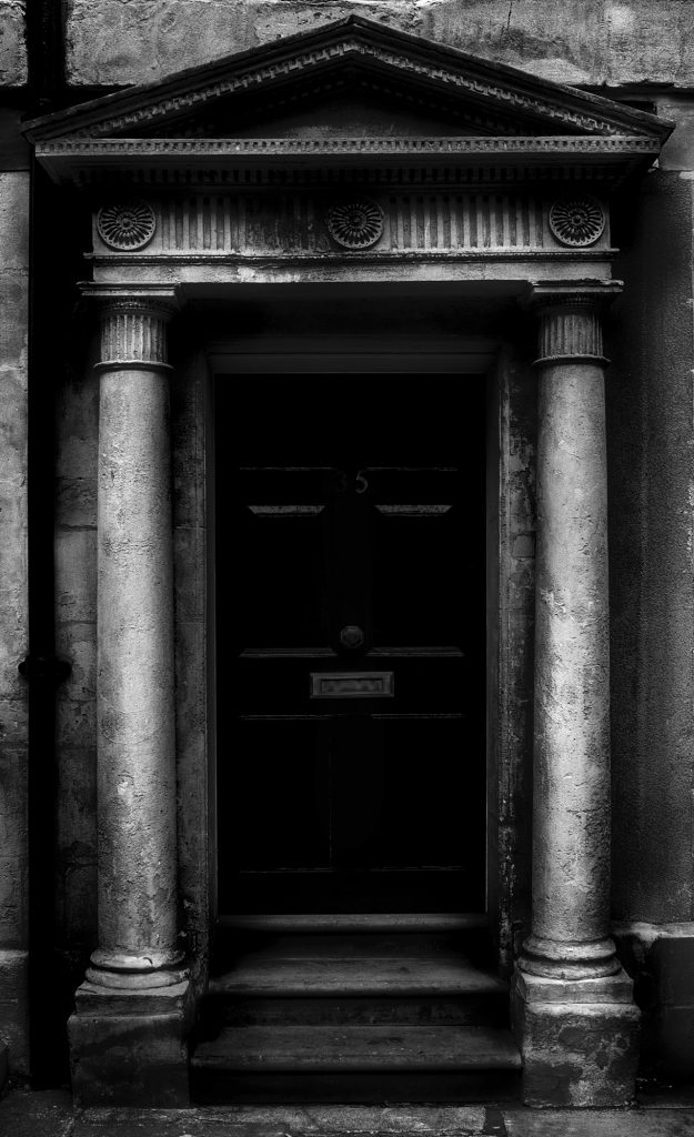 Doorway Bath B&W